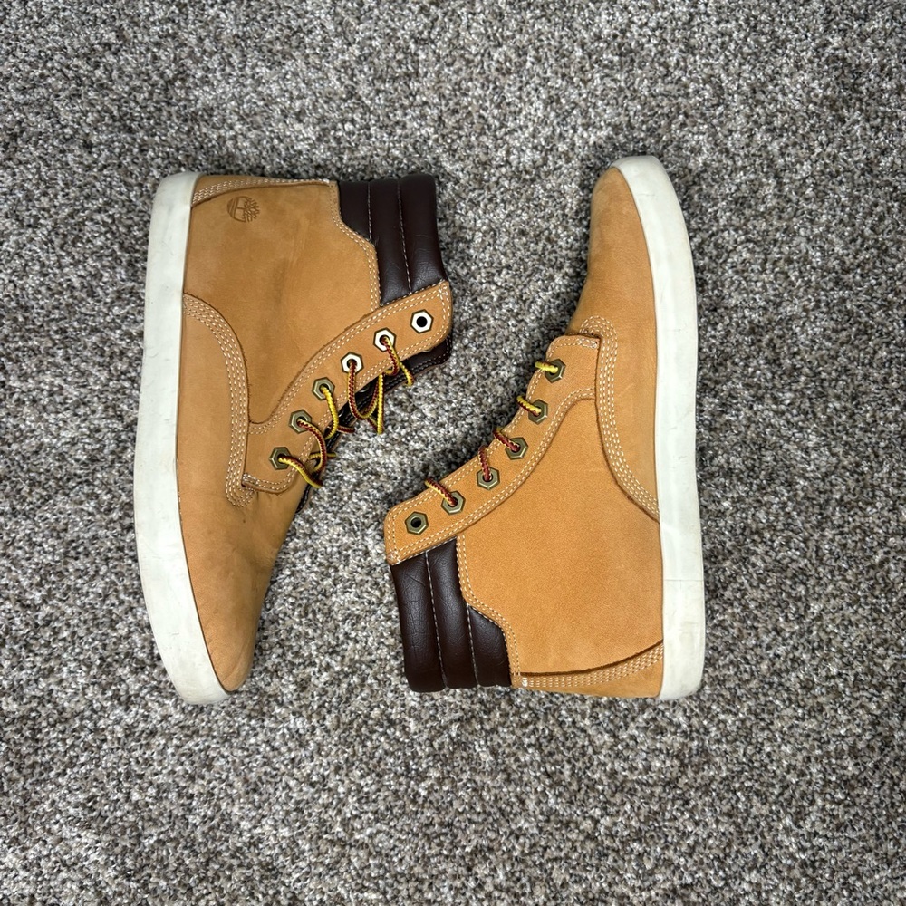 Timberland Women’s size 8.5 Tan and Brown Ankle Boots - Picture 5 of 12